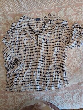 Patterned Boho-Style Blouse in Black, White & Cream